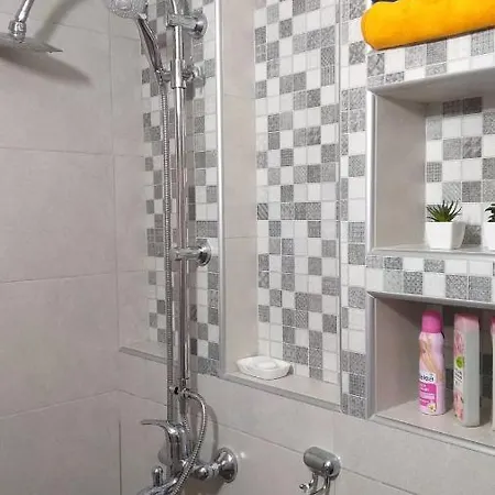 Sa Garazom I Internetom Daire Saraybosna