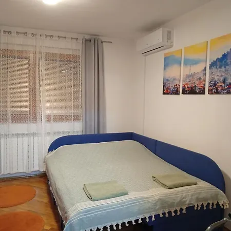Sa Garazom I Internetom סראייבו