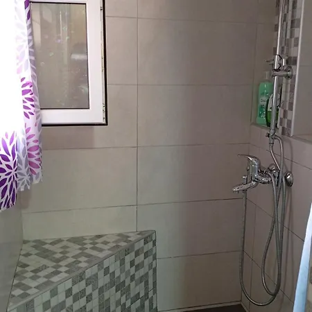 דירה Sa Garazom I Internetom סראייבו