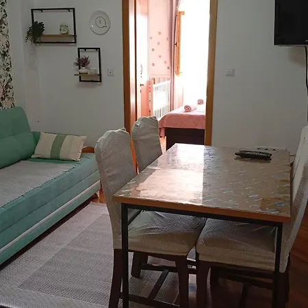 Apartament Sa Garazom I Internetom