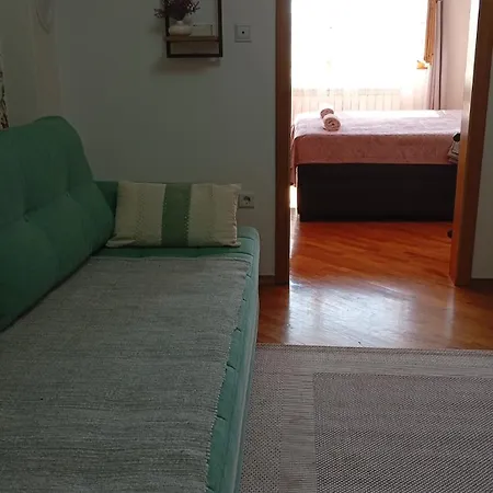 Sa Garazom I Internetom Apartament Sarajewo